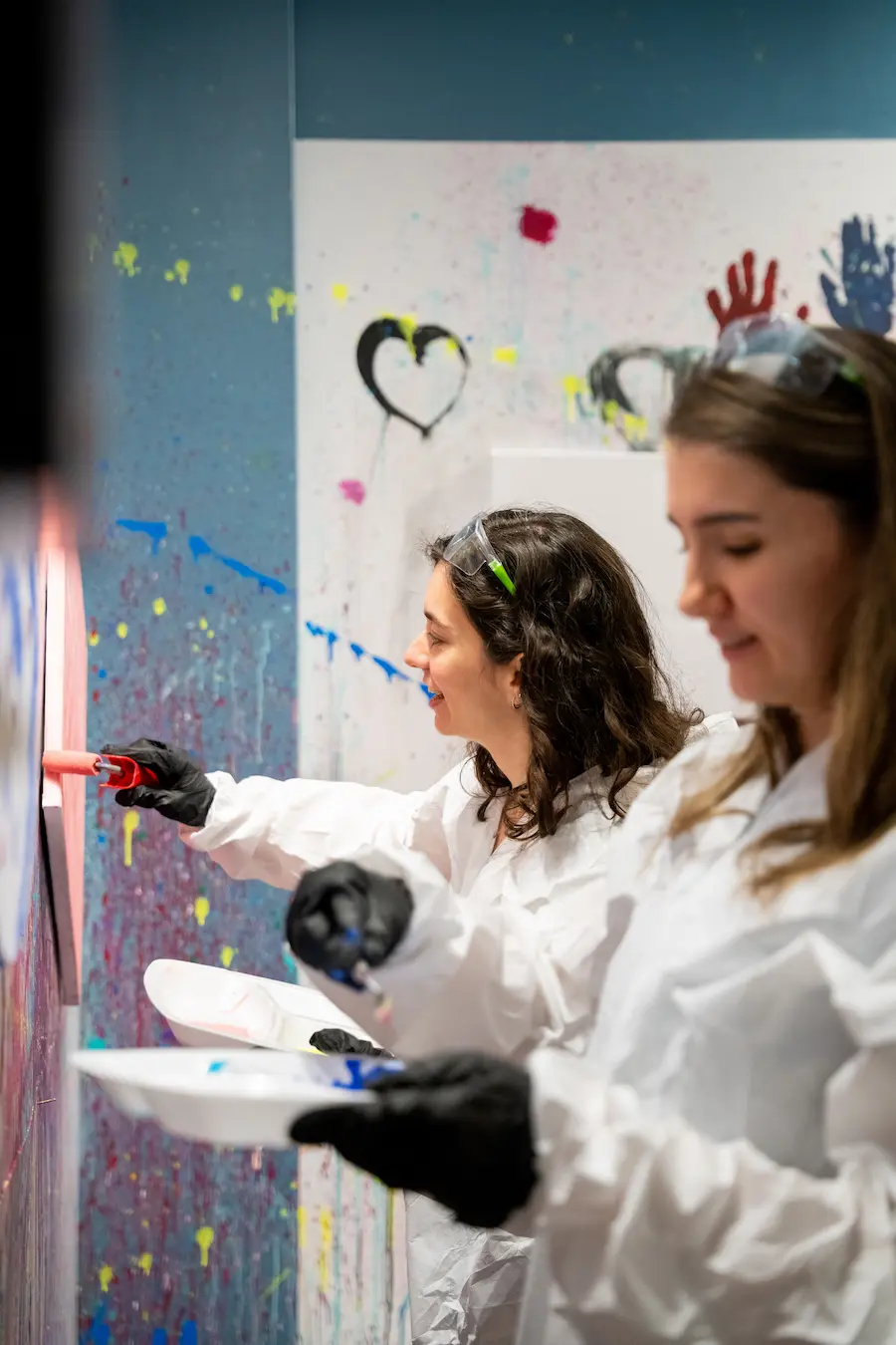 Action Painting sırasında eğlenceli an